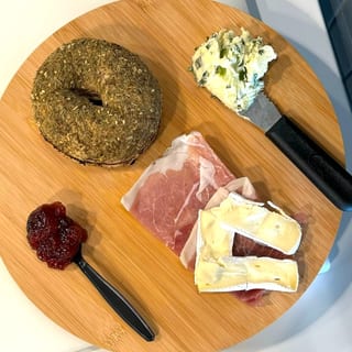 Build Your Own Bagel Sandwich